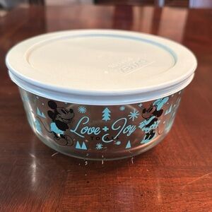 Pyrex Glass Disney Mickey and Minnie Mouse Love and Joy to all